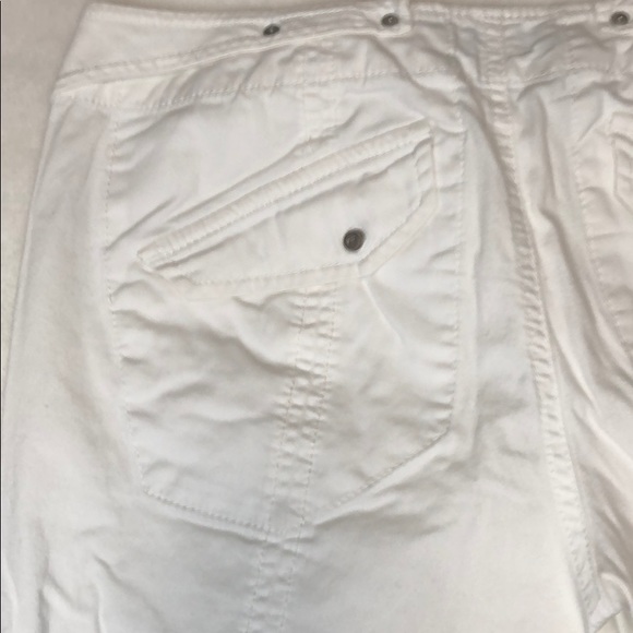 Armani Exchange White Capris Pant Zipper Button 2 - Picture 7 of 16